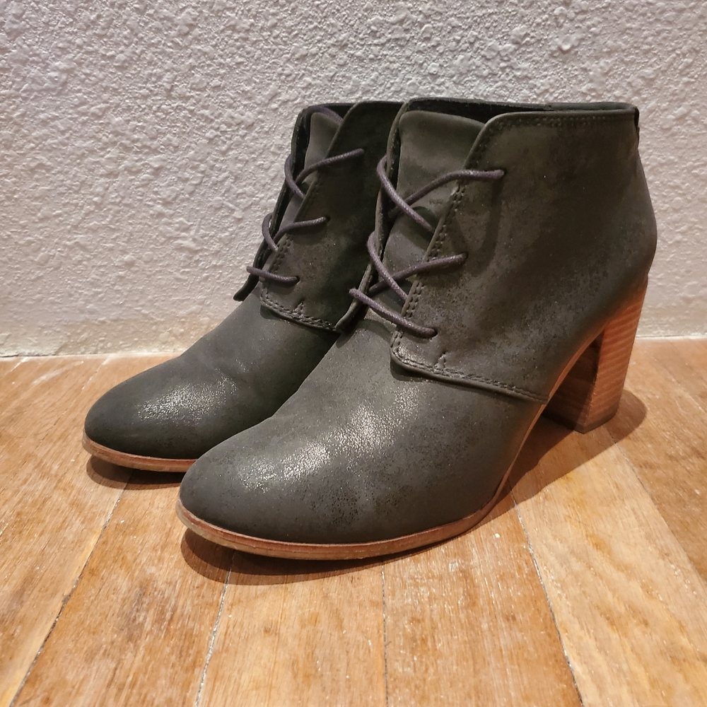 Size 9 Black Toms Ankle Boots